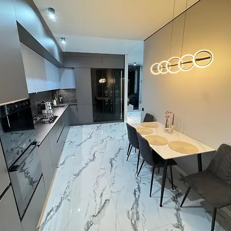 Two Bedroom Apartment In The Center, With Parking, Address Avram Iancu 32 Chisinau Exterior photo