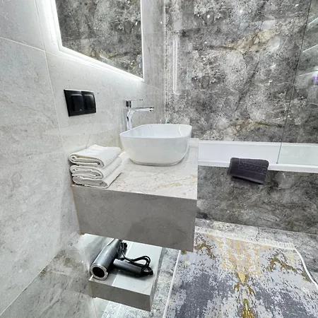 Two Bedroom Apartment In The Center, With Parking, Address Avram Iancu 32 Chisinau Exterior photo