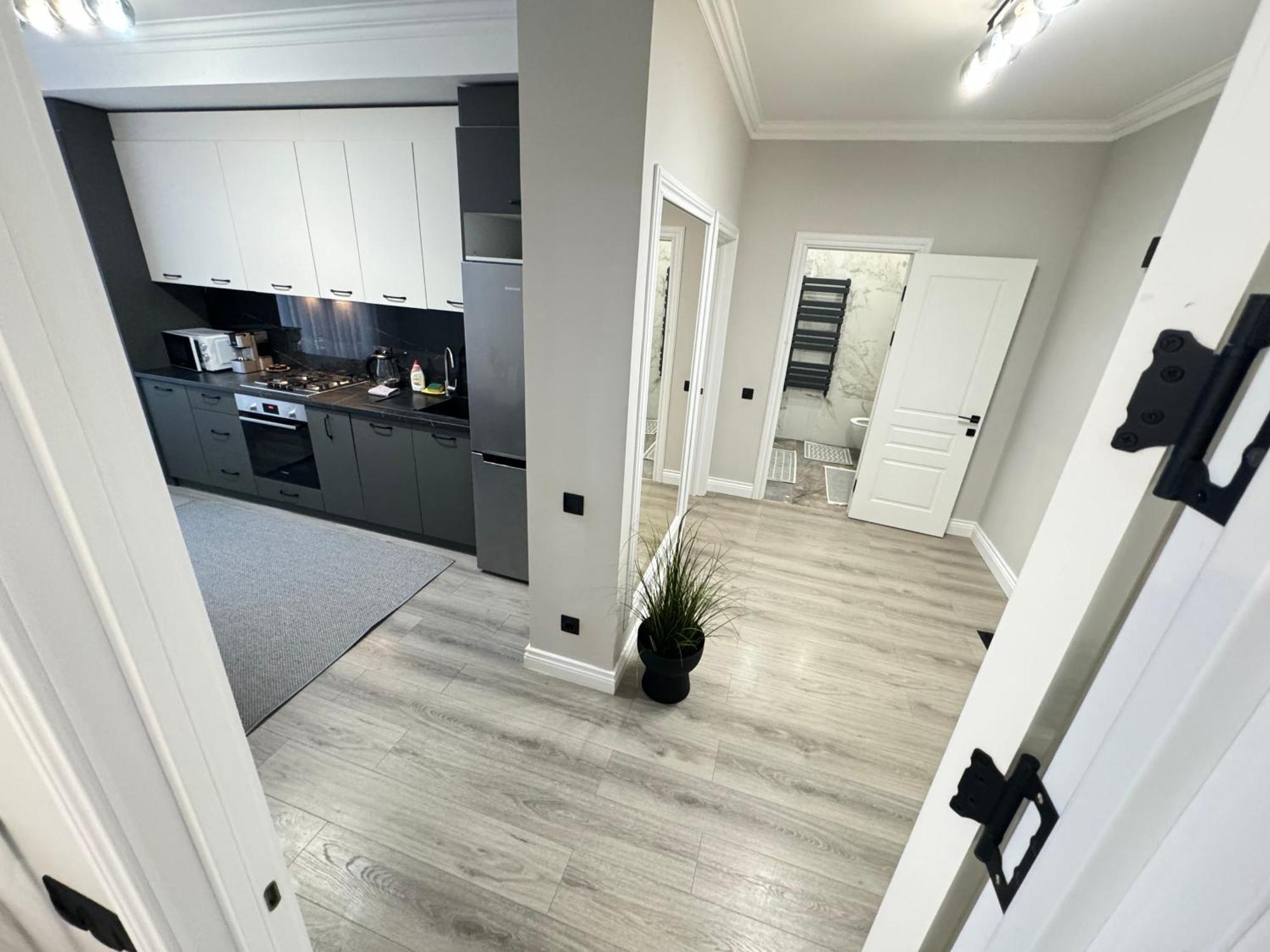 Appartement Two Bedroom In The Center, With Parking, Address Avram Iancu 32 *