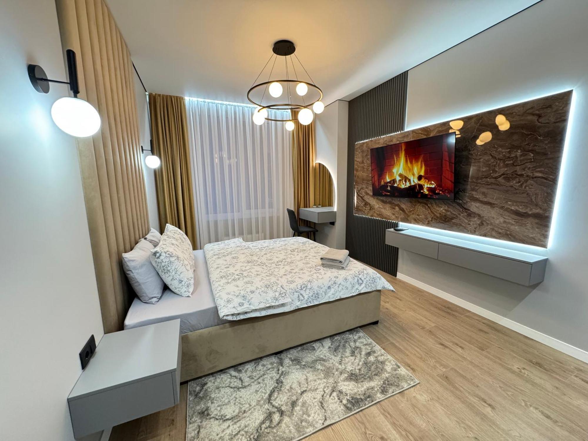 Two Bedroom In The Center, With Parking, Address Avram Iancu 32 Chişinău