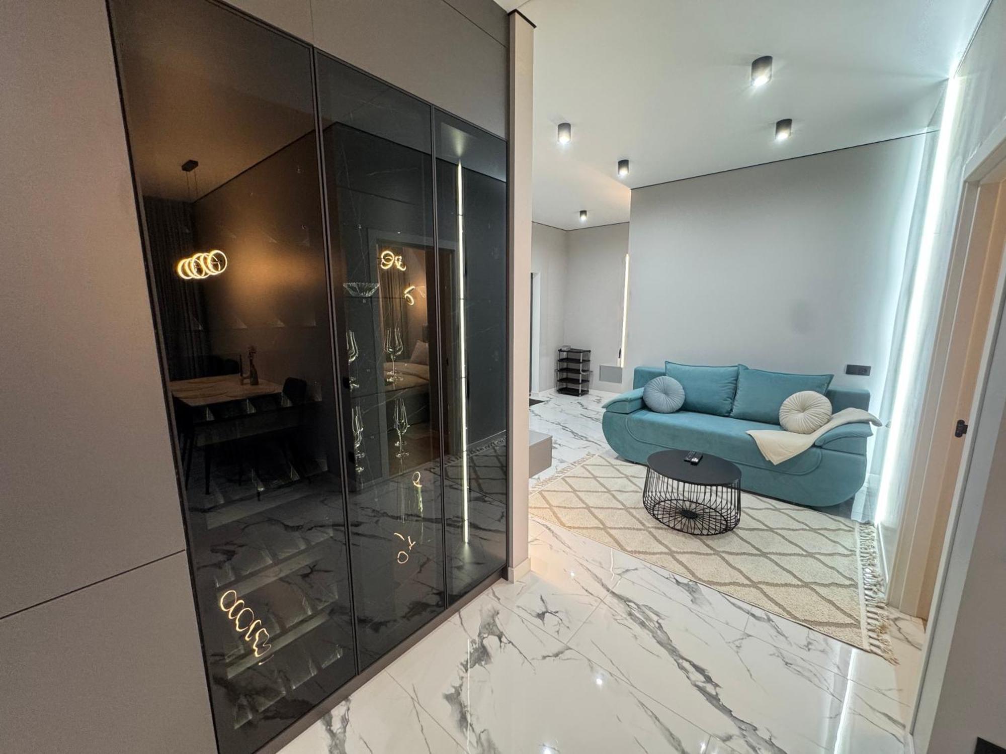 Two Bedroom In The Center, With Parking, Address Avram Iancu 32 Appartement Chişinău