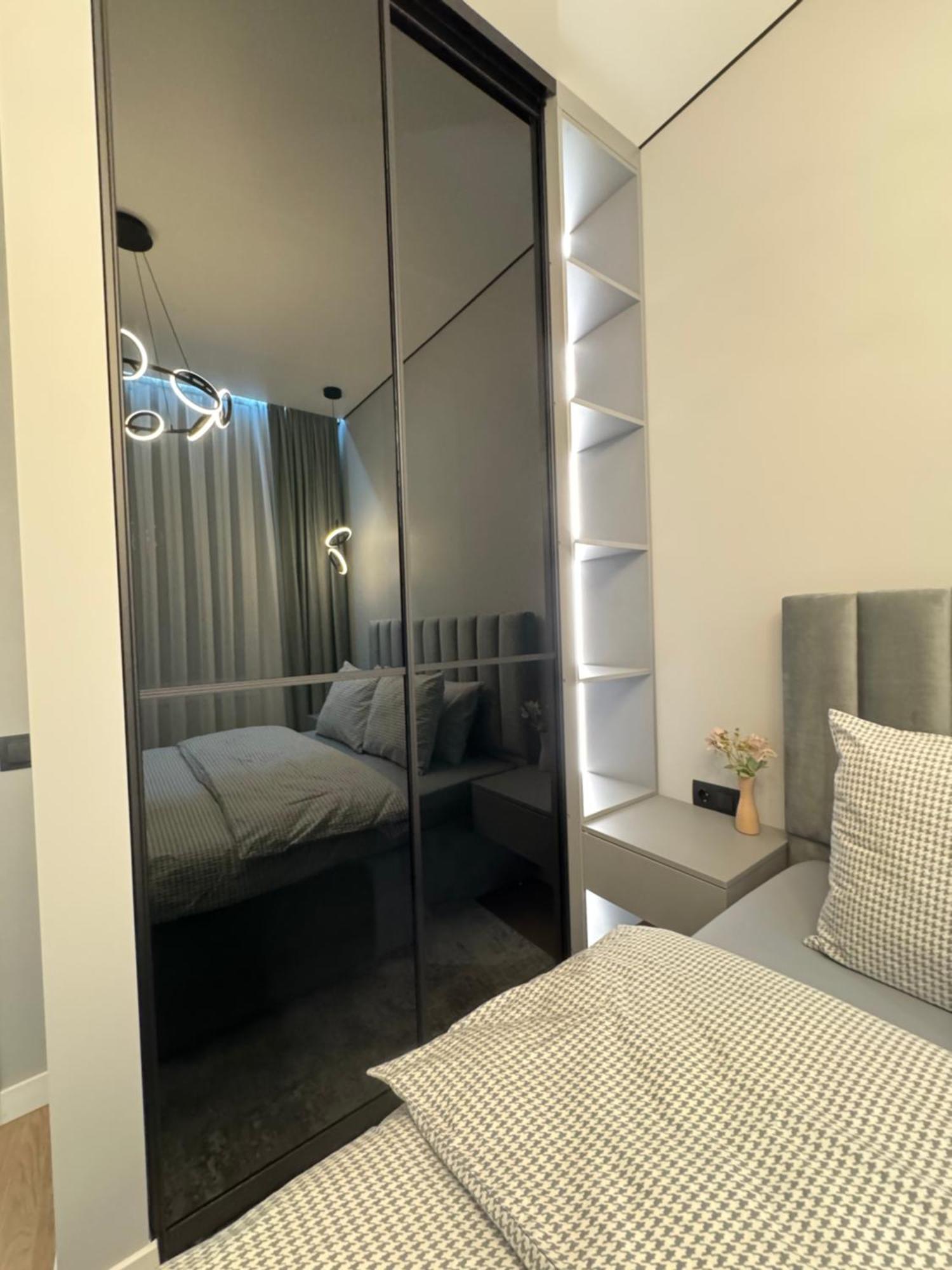 Two Bedroom In The Center, With Parking, Address Avram Iancu 32 Chişinău