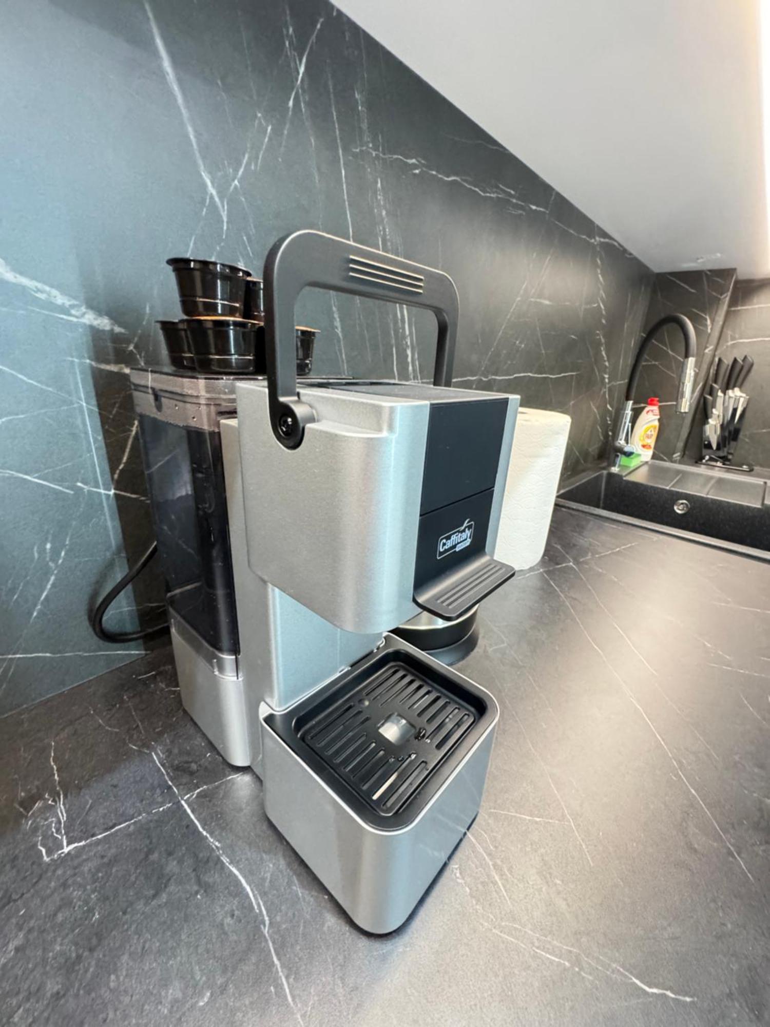 Two Bedroom In The Center, With Parking, Address Avram Iancu 32