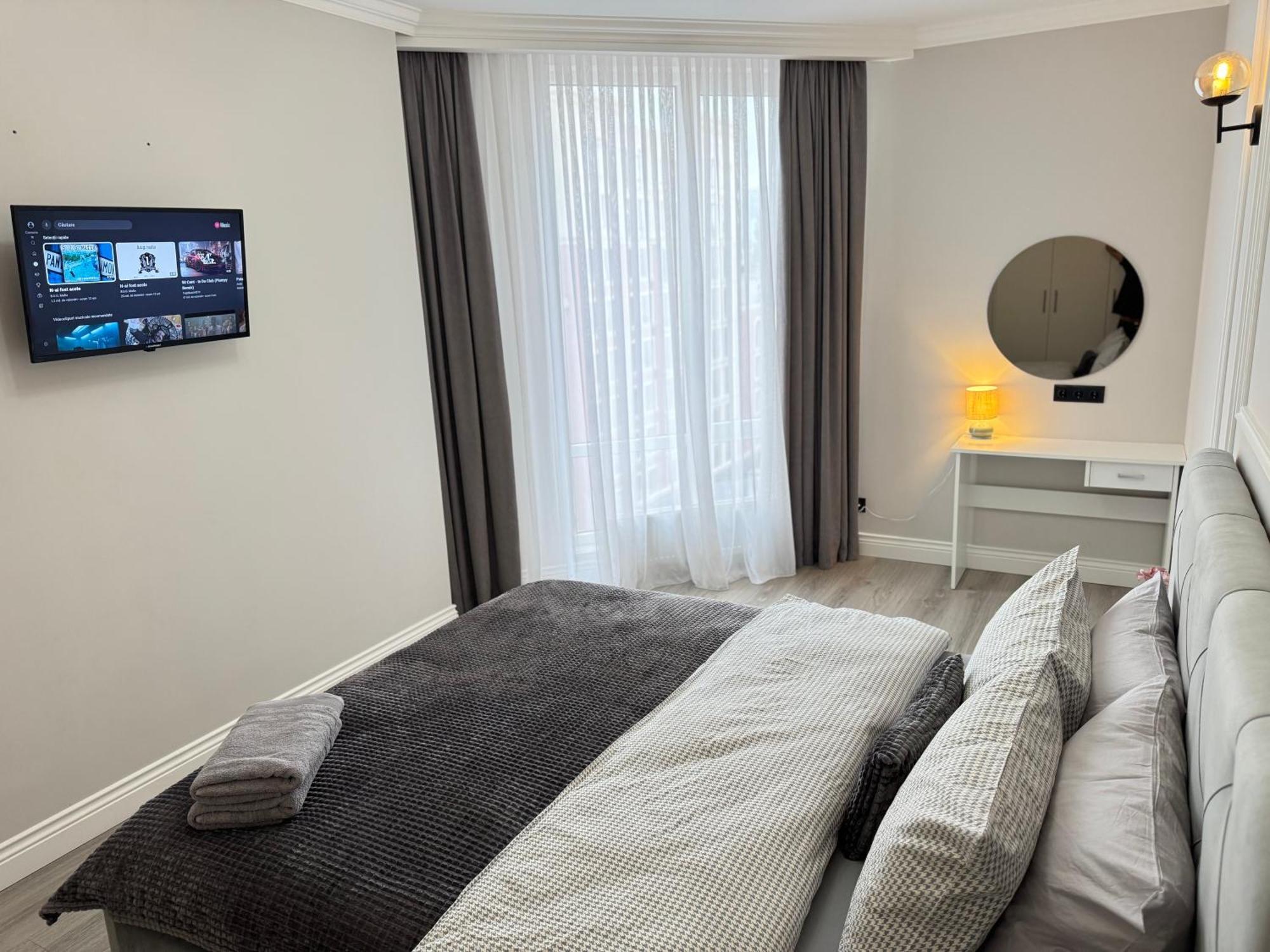 Apartament Two Bedroom In The Center, With Parking, Address Avram Iancu 32 *